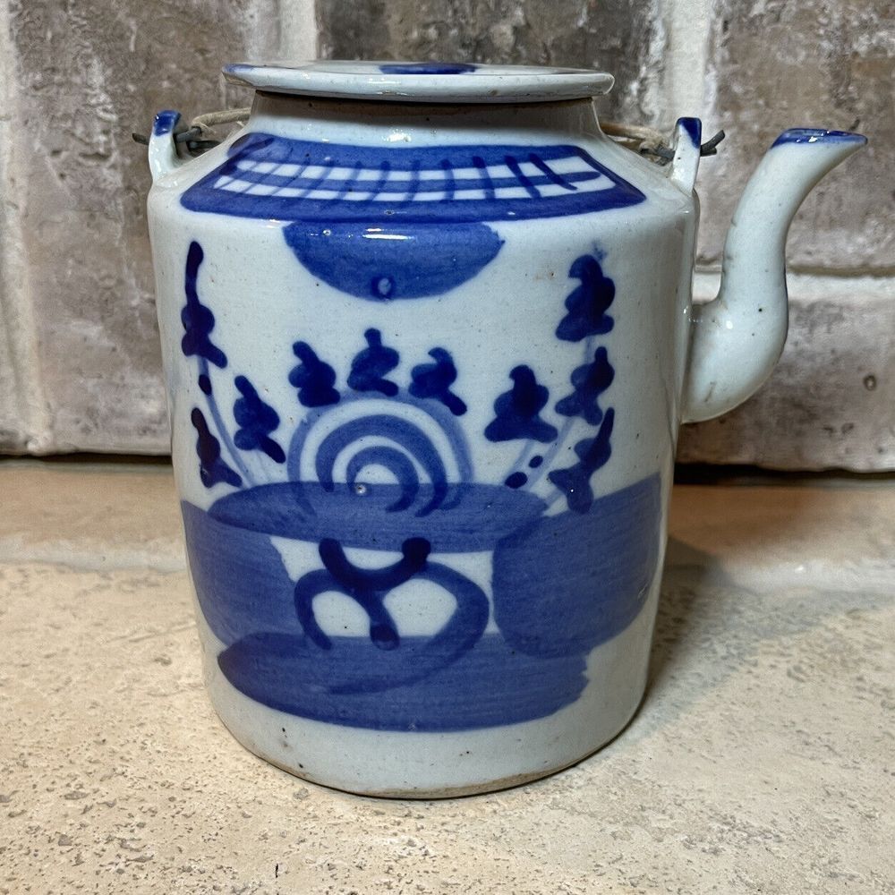 Antique 1800s Chinese Canton Export‎ Railroad Teapot 6.5 Inch Lid Blue Stoneware